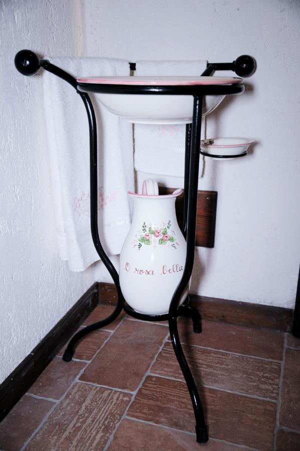 O Rosa Bella Appartamento Via Savelli Della Porta 24 Gubbio Exterior photo